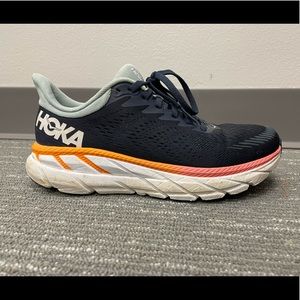 HOKA Clifton 7, Size 7.